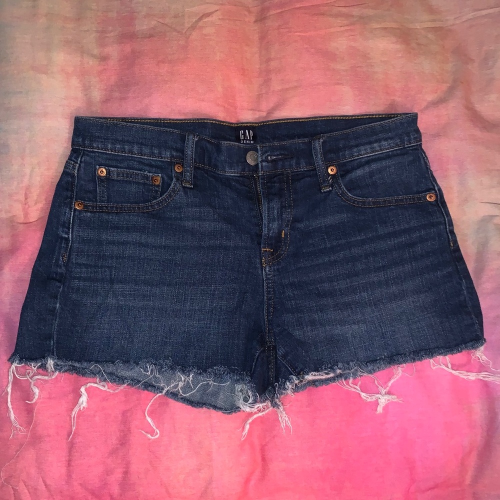 Denim short shorts!